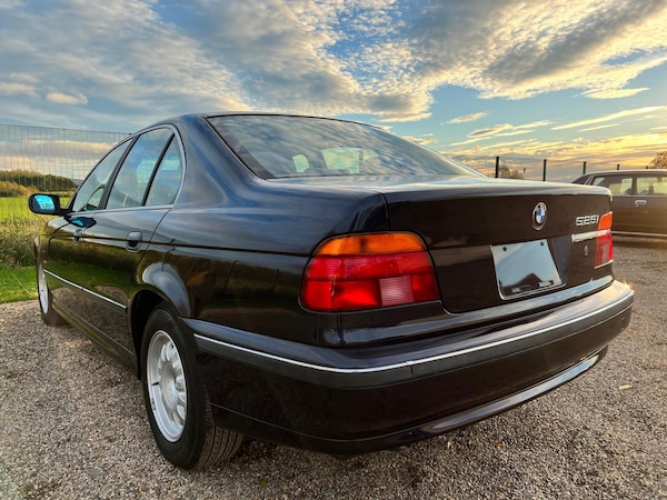 Used BMW 5 Series 2010 for sale - 58833731: Photo 3