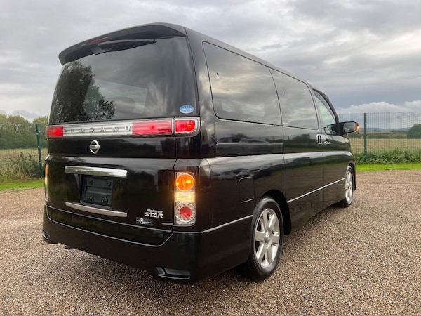 Used Nissan Elgrand 2008 for sale - 74791012: Photo 4