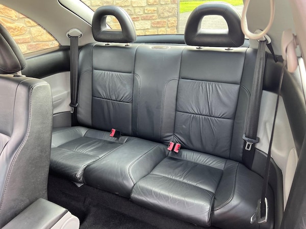 Used Volkswagen Beetle 2002 for sale - 67619617: Photo 12