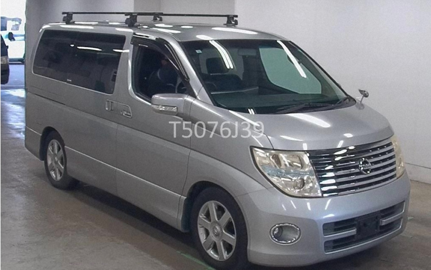 Used Nissan Elgrand 2007 for sale - 76969828: Photo 2