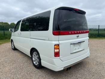 Used Nissan Elgrand 2006 for sale - 73230889: Photo