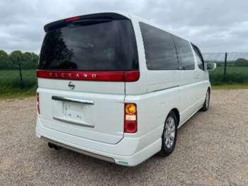 Used Nissan Elgrand 2006 for sale - 73230889: Photo