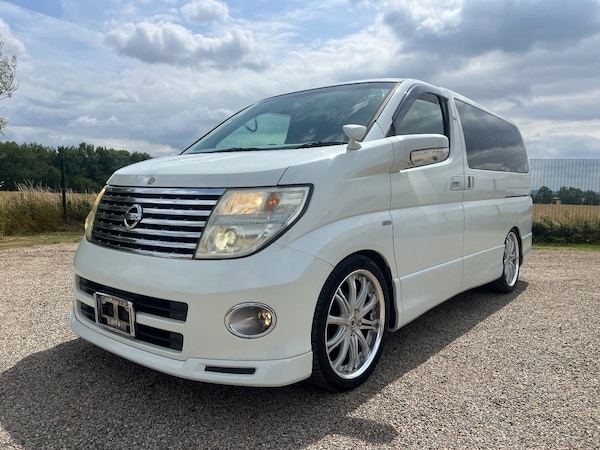 Used Nissan Elgrand 2007 for sale - 74138782: Photo 1