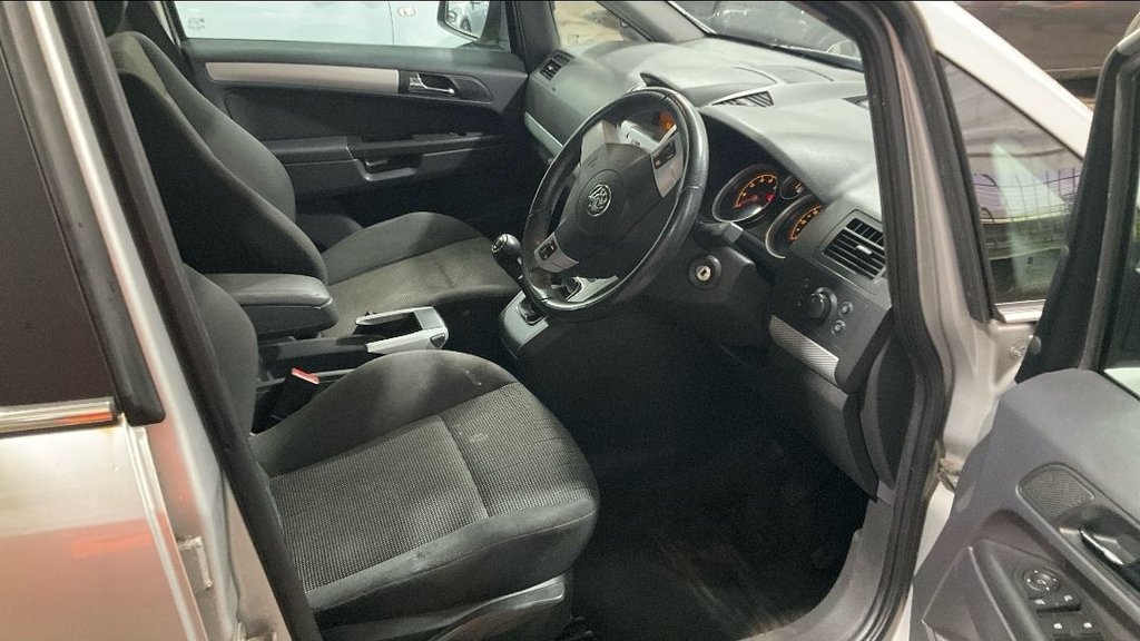Used Vauxhall Zafira 2010 for sale - 77631748: Photo 10