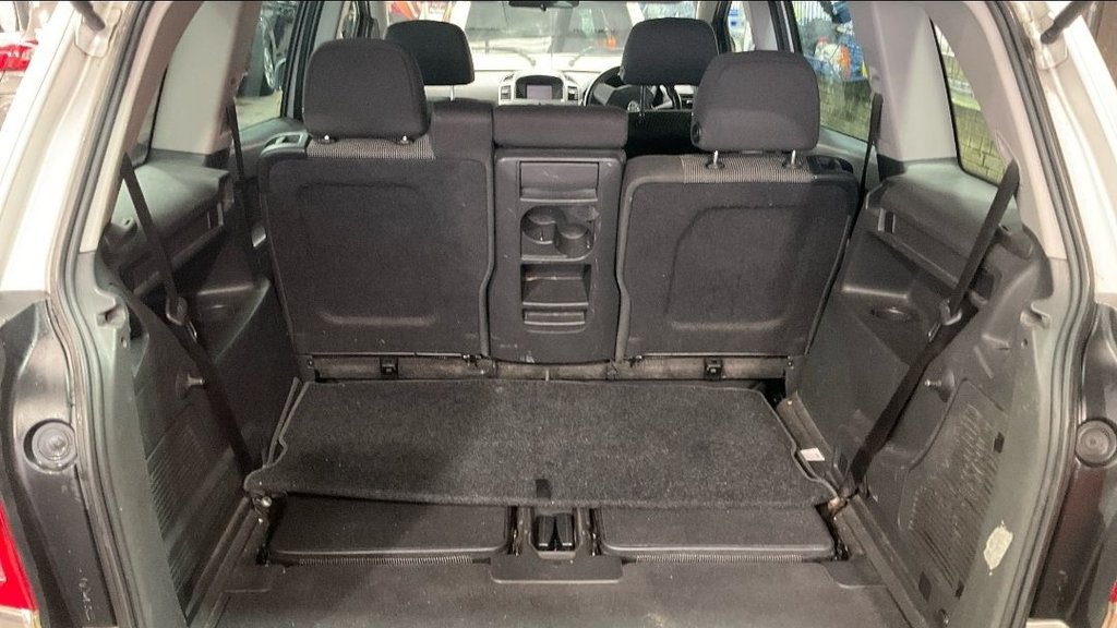 Used Vauxhall Zafira 2010 for sale - 77631748: Photo 16