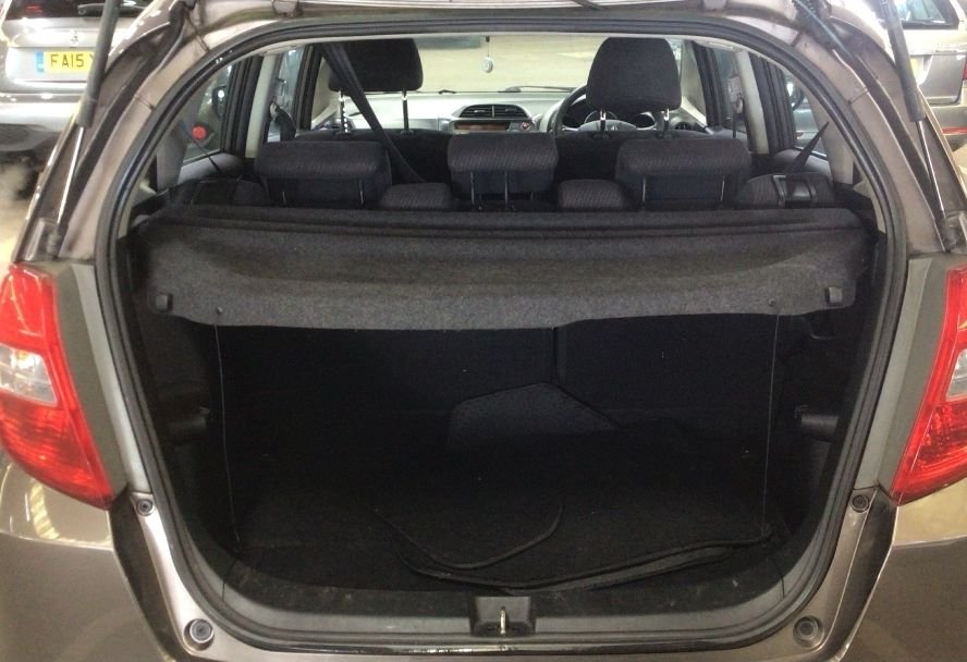 Used Honda Jazz 2011 for sale - 78088365: Photo 16