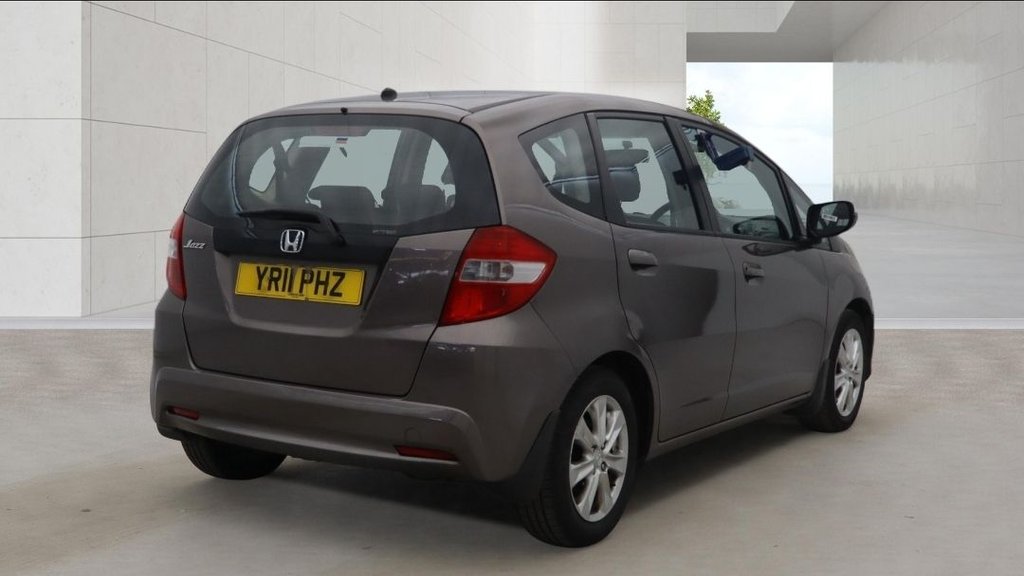 Used Honda Jazz 2011 for sale - 78088365: Photo 8