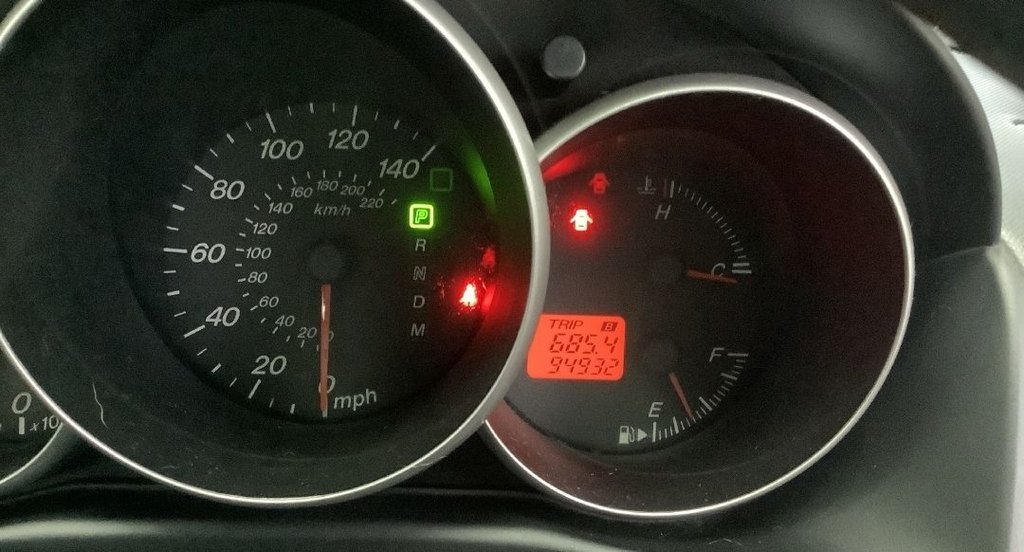 Used Mazda Mazda3 2004 for sale - 76783744: Photo 11