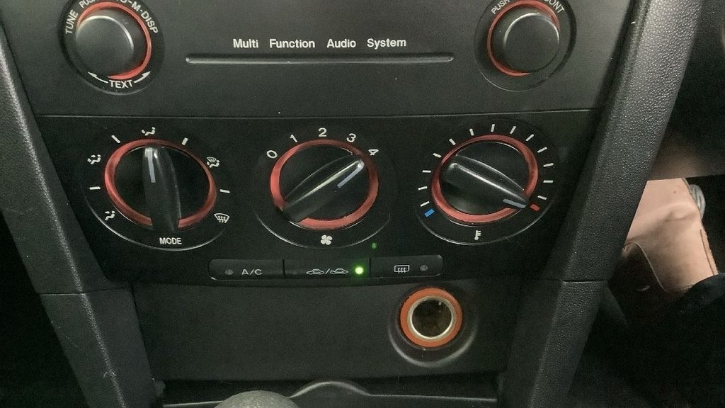 Used Mazda Mazda3 2004 for sale - 76783744: Photo 12