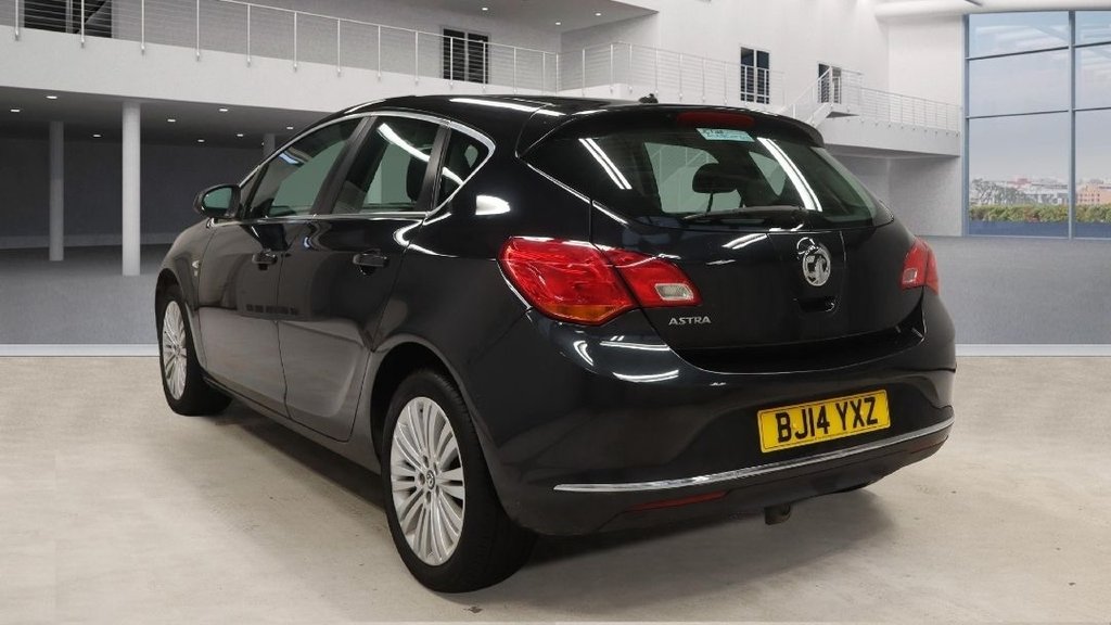 Used Vauxhall Astra 2014 for sale - 77275666: Photo 7