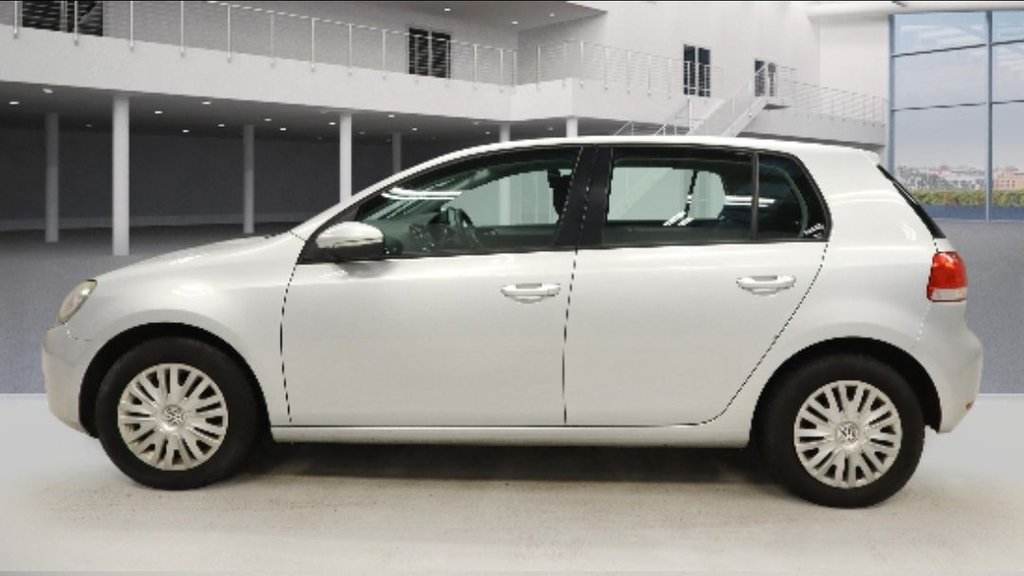 Used Volkswagen Golf 2011 for sale - 77346724: Photo 5