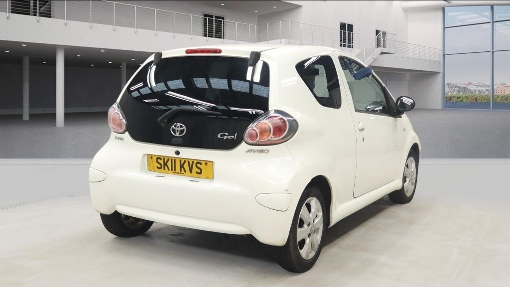 Used Toyota AYGO 2011 for sale - 77884995: Photo 8