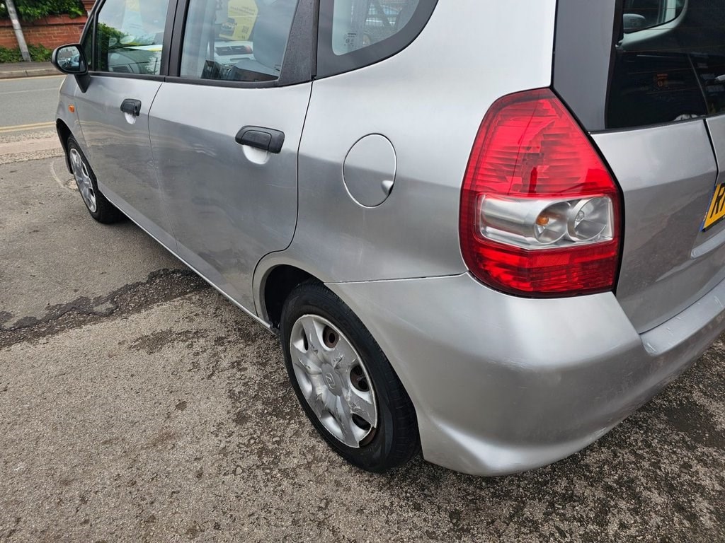 Honda Jazz 2008 (58) - 1.2 i-DSI S Hatchback 5dr Petrol Manual (129 g/km, 75 bhp) - Image 8