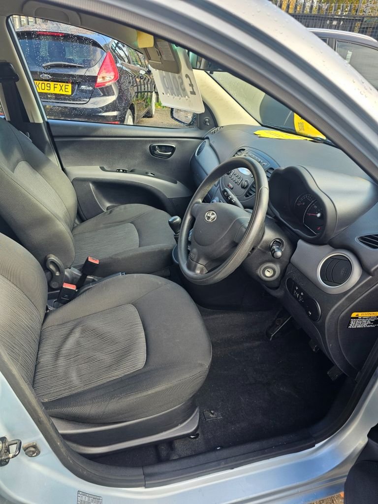 Used Hyundai i10 2011 for sale - 76280292: Photo 11