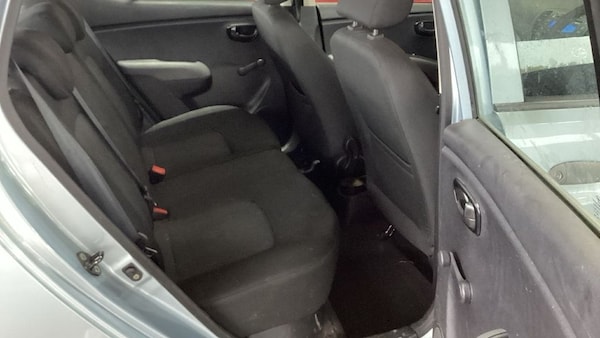 Used Hyundai i10 2011 for sale - 76280292: Photo 14