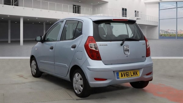 Used Hyundai i10 2011 for sale - 76280292: Photo 7