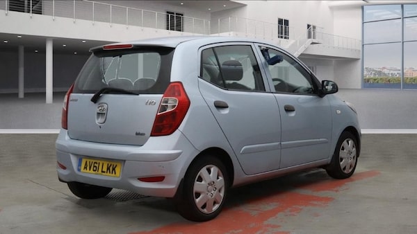 Used Hyundai i10 2011 for sale - 76280292: Photo 8
