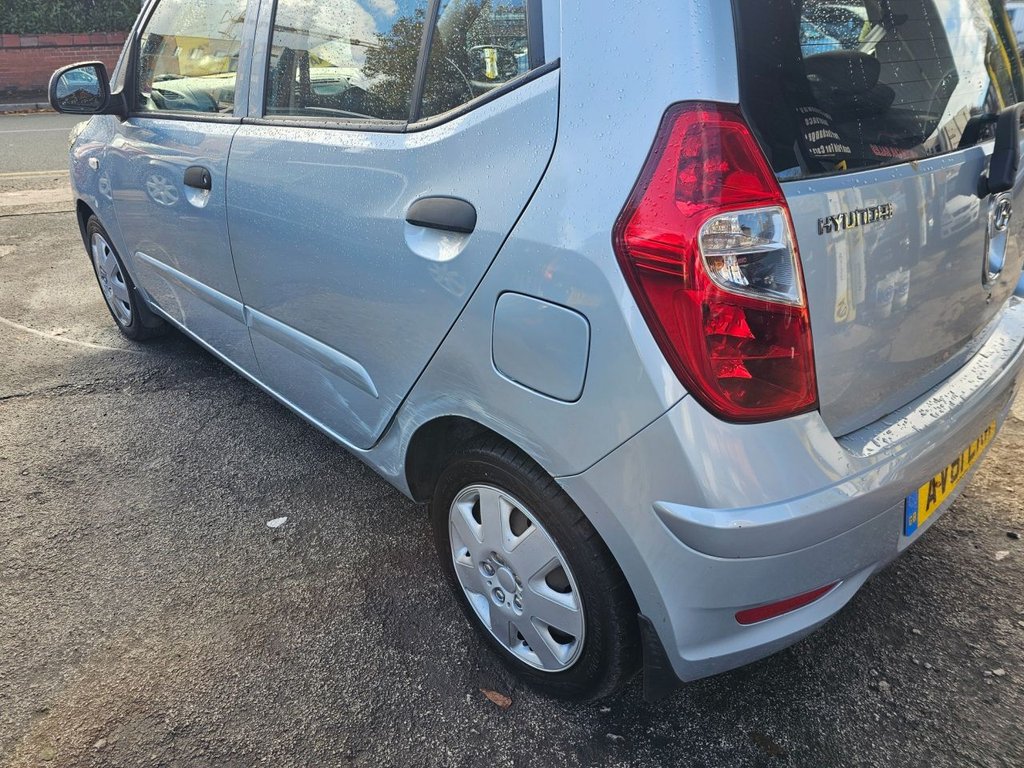 Used Hyundai i10 2011 for sale - 76280292: Photo 9