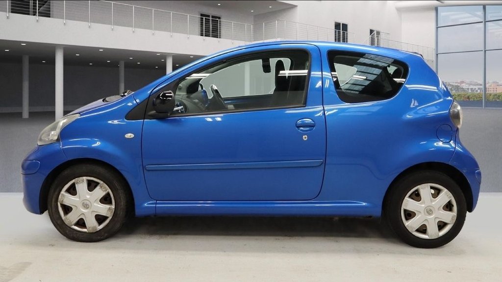 Used Toyota AYGO 2009 for sale - 76118894: Photo 5
