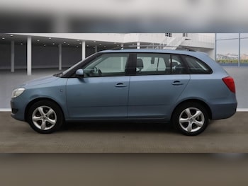 Used Skoda Fabia 2010 for sale - 77983028: Photo