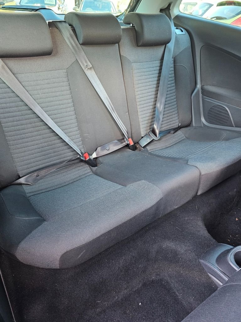 Used Volkswagen Polo 2011 for sale - 76558571: Photo 19