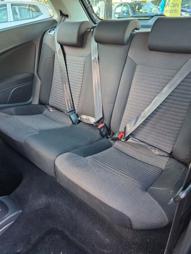 Used Volkswagen Polo 2011 for sale - 76558571: Photo 20