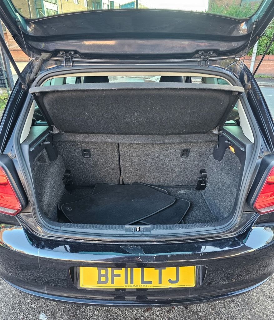 Used Volkswagen Polo 2011 for sale - 76558571: Photo 22