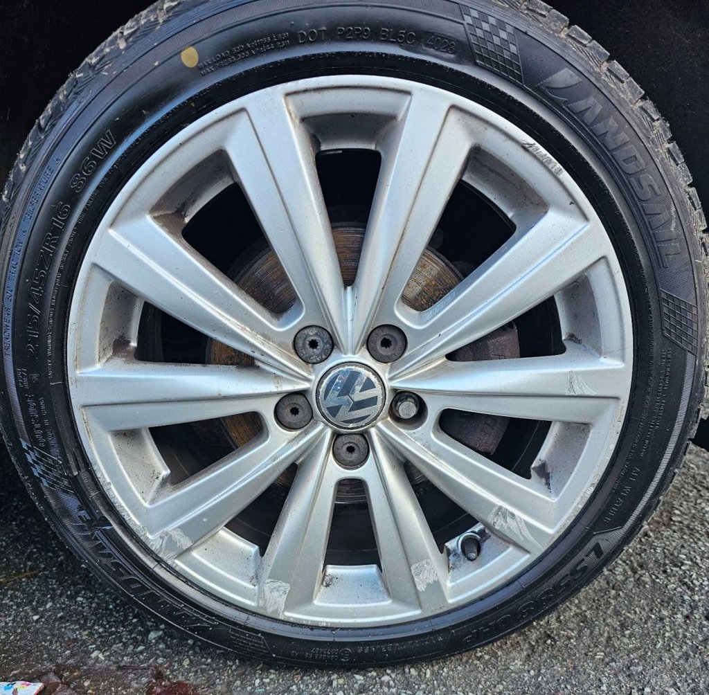 Used Volkswagen Polo 2011 for sale - 76558571: Photo 24