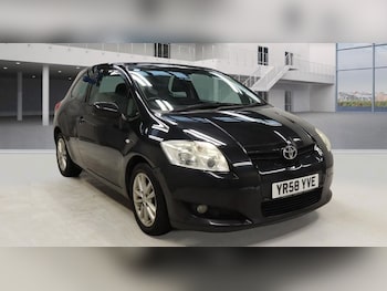 Toyota Auris feature image