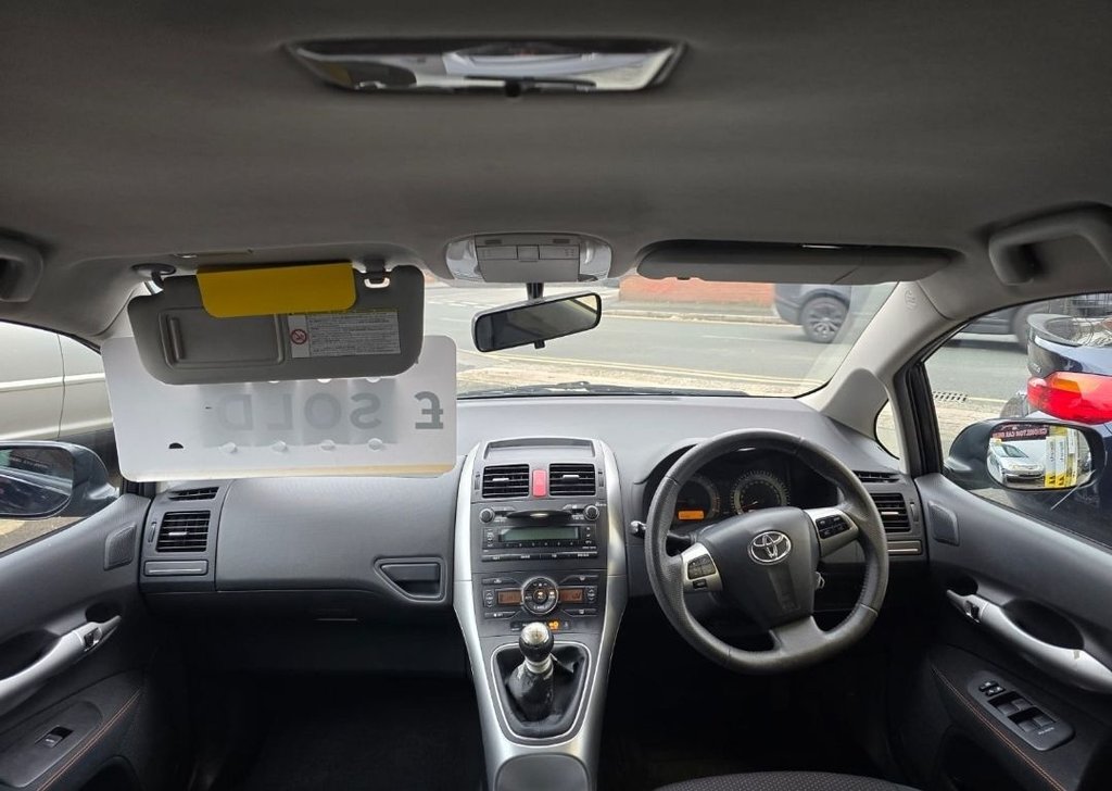 Used Toyota Auris 2011 for sale - 77614105: Photo 14