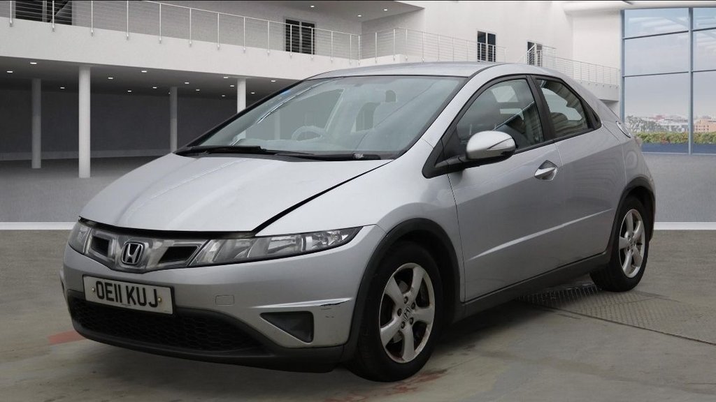 Used Honda Civic 2011 for sale - 77631759: Photo 4