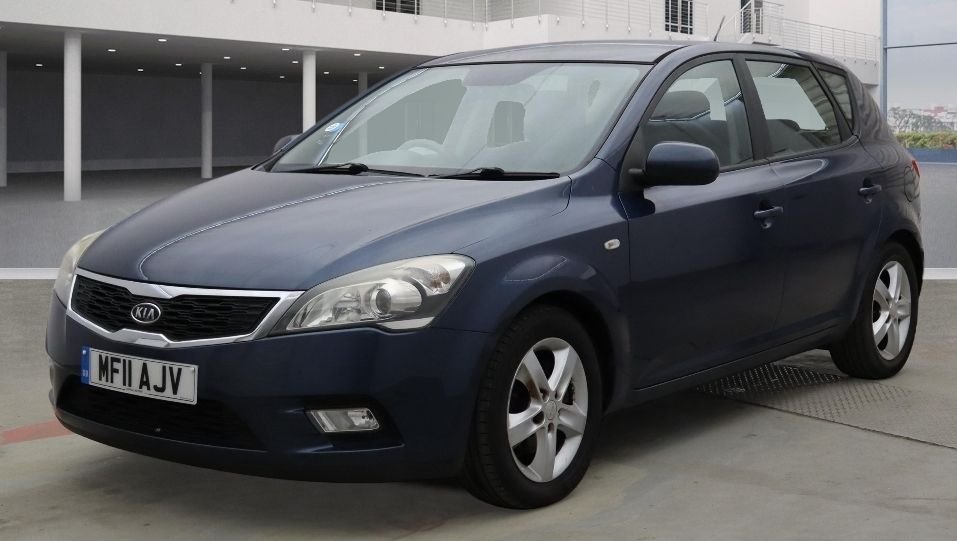 Used Kia Ceed 2011 for sale - 77631789: Photo 4