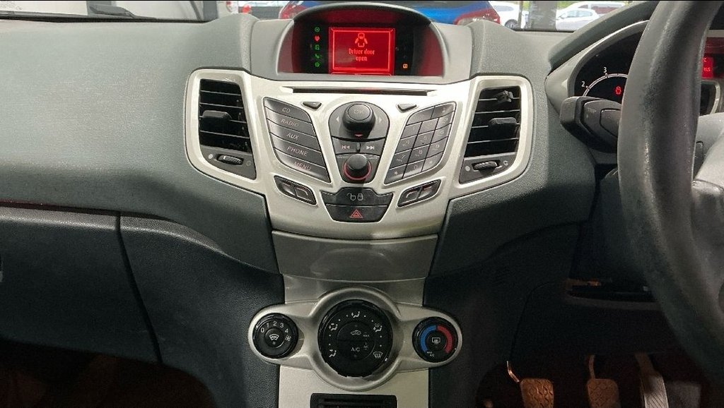 Used Ford Fiesta 2011 for sale - 76439155: Photo 13