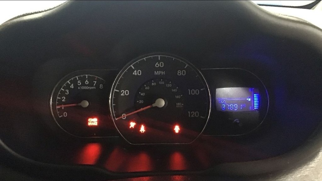 Used Hyundai i10 2012 for sale - 76514558: Photo 11