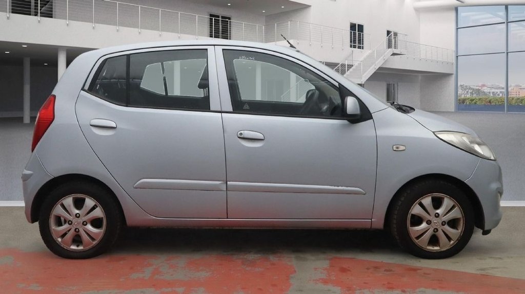 Used Hyundai i10 2012 for sale - 76514558: Photo 2