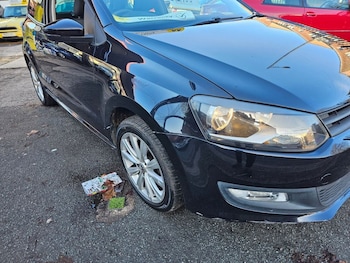 Used Volkswagen Polo 2011 for sale - 79178256: Photo
