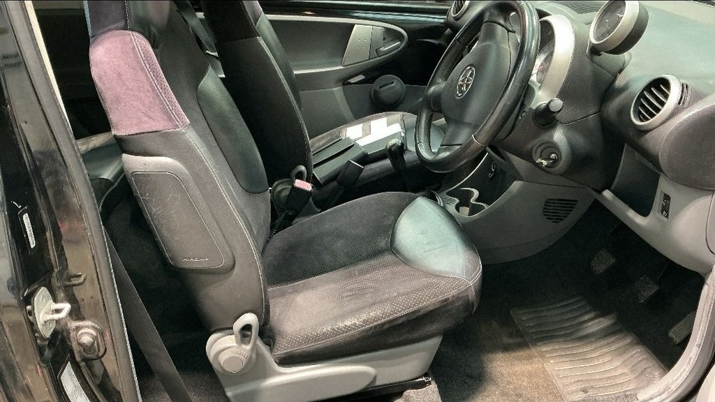 Used Toyota AYGO 2010 for sale - 77884997: Photo 10