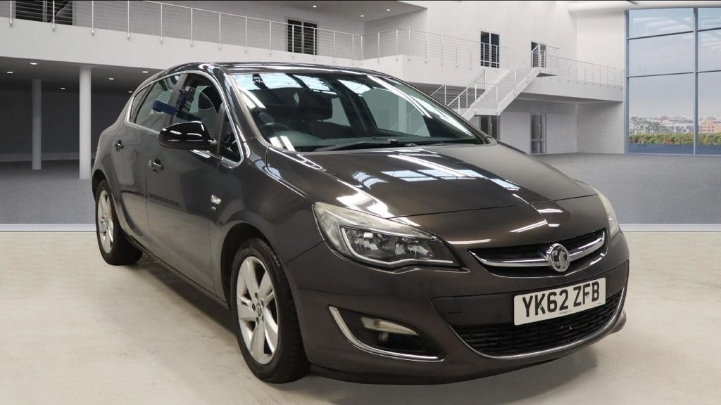 Used Vauxhall Astra 2012 for sale - 76139859: Photo 1