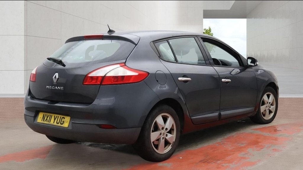 Used Renault Megane 2011 for sale - 78074194: Photo 8