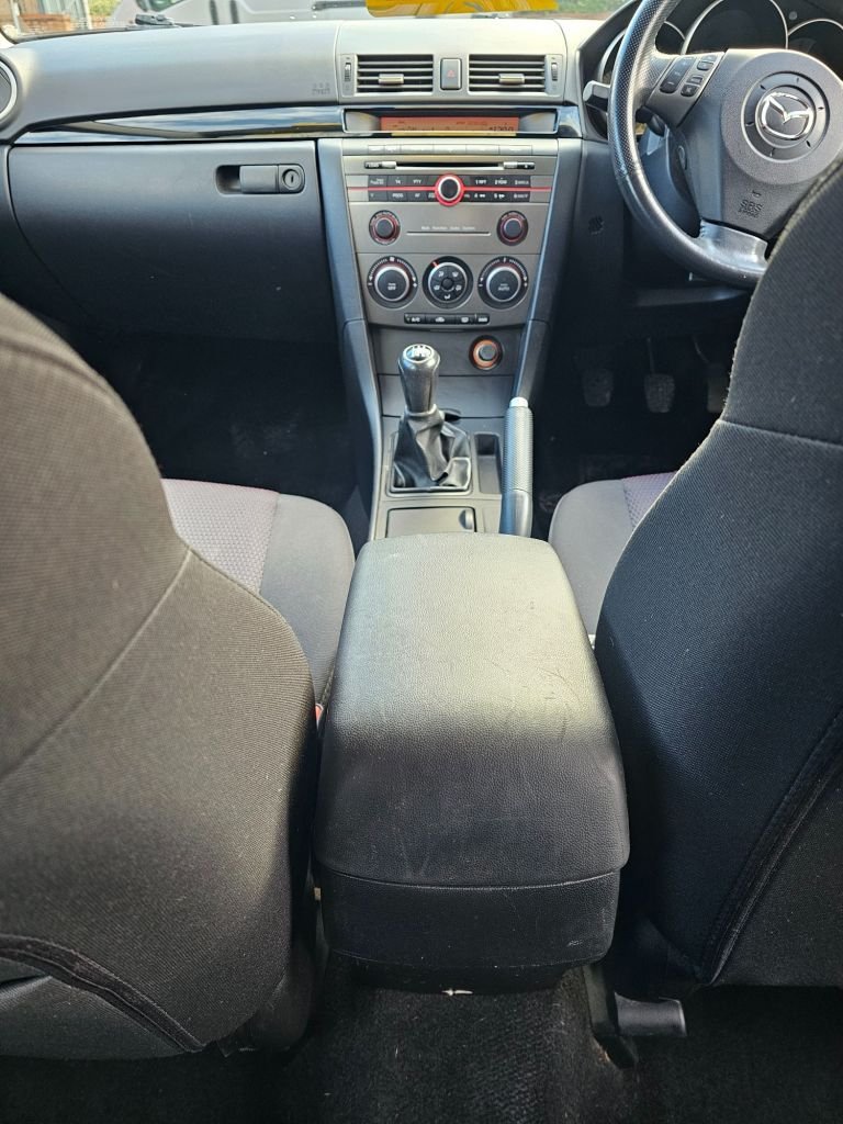 Used Mazda Mazda3 2006 for sale - 76350624: Photo 15