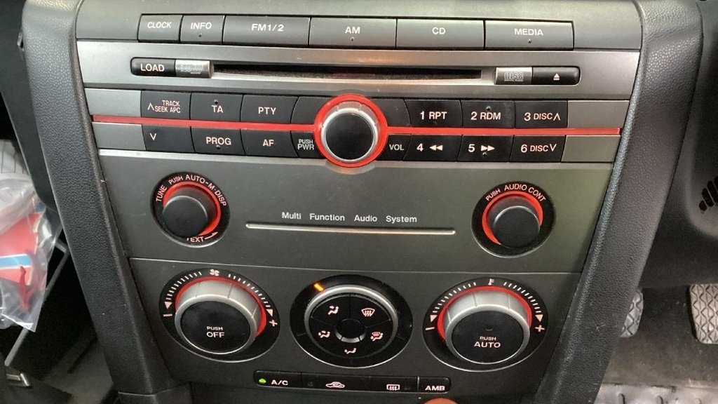 Used Mazda Mazda3 2006 for sale - 76350624: Photo 17