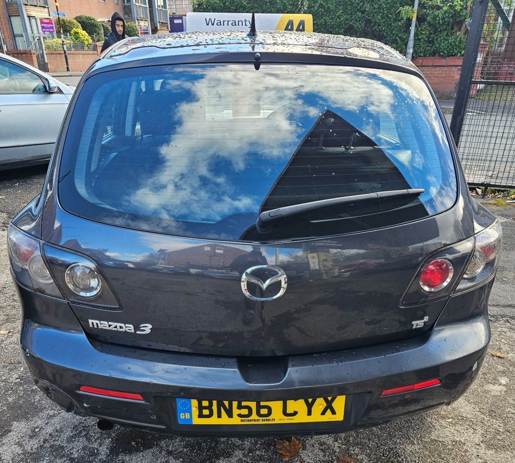 Used Mazda Mazda3 2006 for sale - 76350624: Photo 9