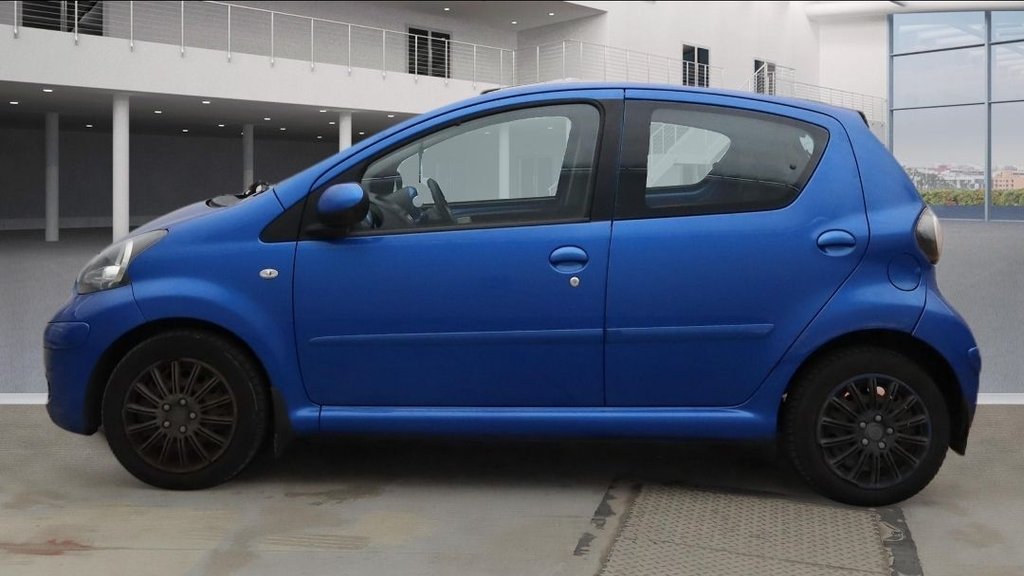 Used Toyota AYGO 2009 for sale - 77953152: Photo 5