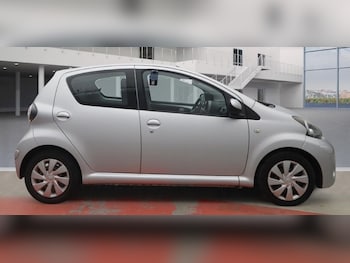 Used Toyota AYGO 2012 for sale - 76574781: Photo