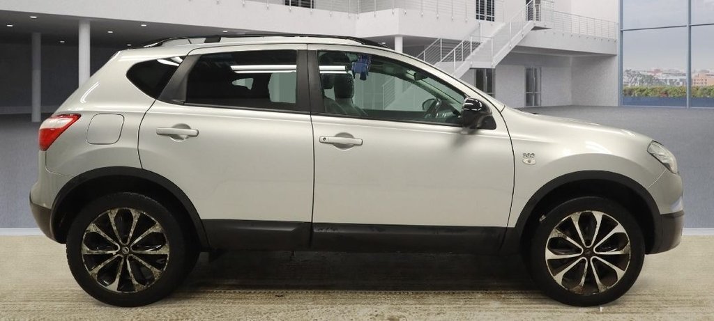 Used Nissan Qashqai 2013 for sale - 76941607: Photo 2