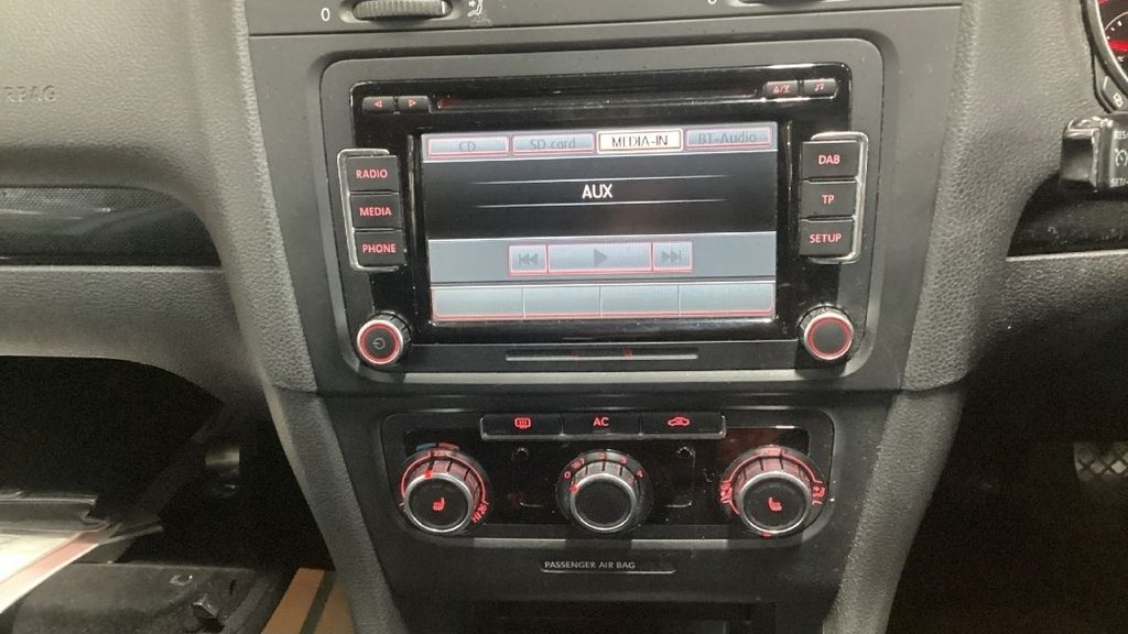 Used Volkswagen Golf 2010 for sale - 76966261: Photo 12