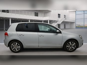 Used Volkswagen Golf 2010 for sale - 76966261: Photo