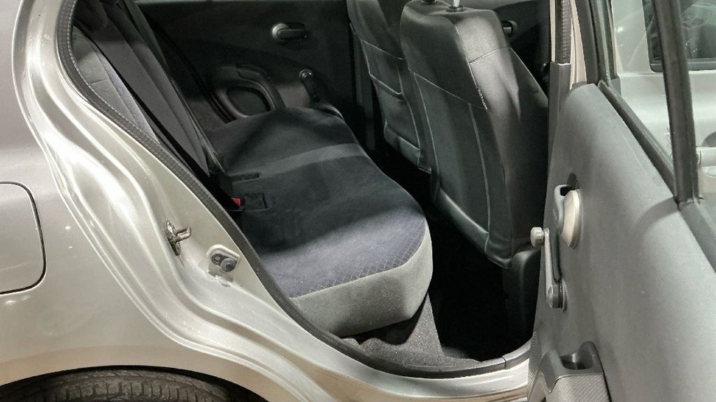 Used Nissan Micra 2004 for sale - 76610276: Photo 13