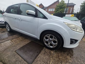 Used Ford Grand C-Max 2011 for sale - 79822574: Photo