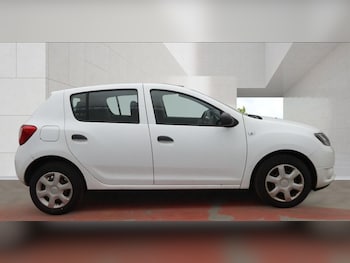Used Dacia Sandero 2016 for sale - 78563152: Photo